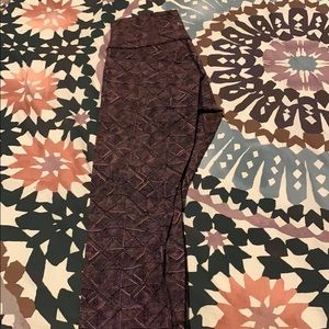 Lululemon size 8 fun pant! Crop